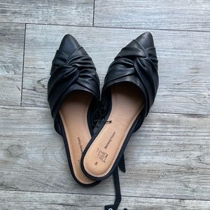 Black Pointed Toe Slides